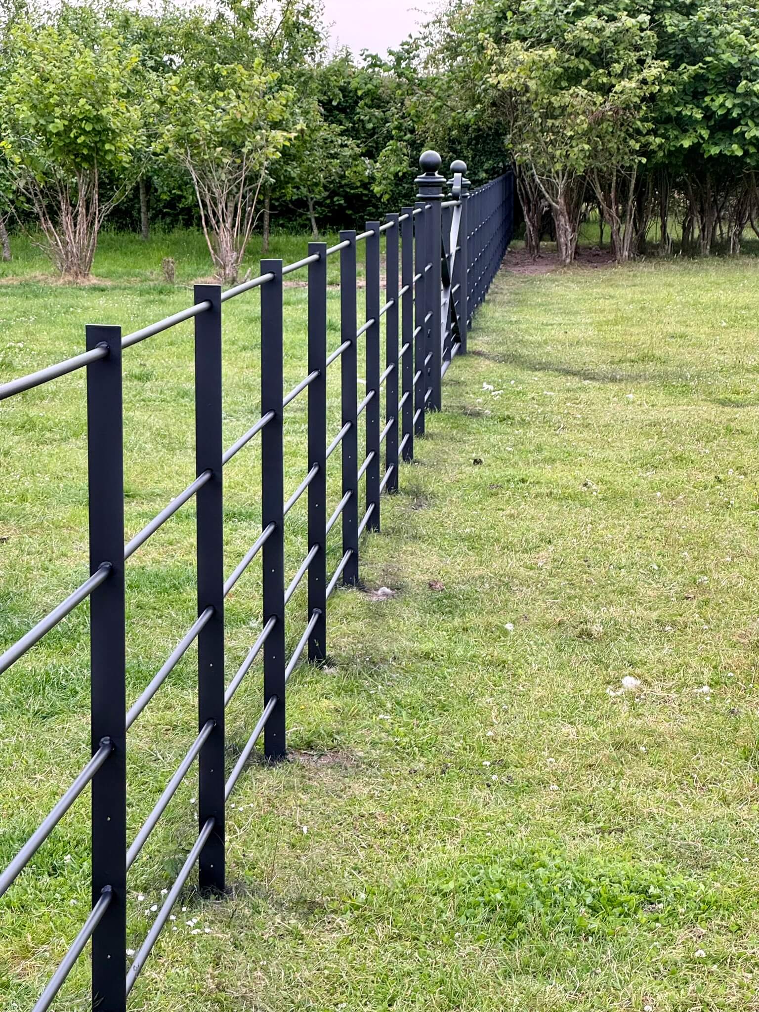 Estate Fencing Suffolk Style Straight Warwickshire